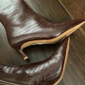 NEW 100% leather boots good quality